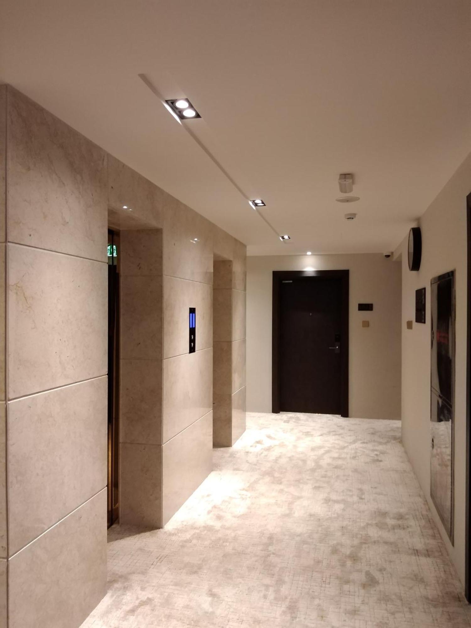 Nebula Hotel 杜科姆 外观 照片