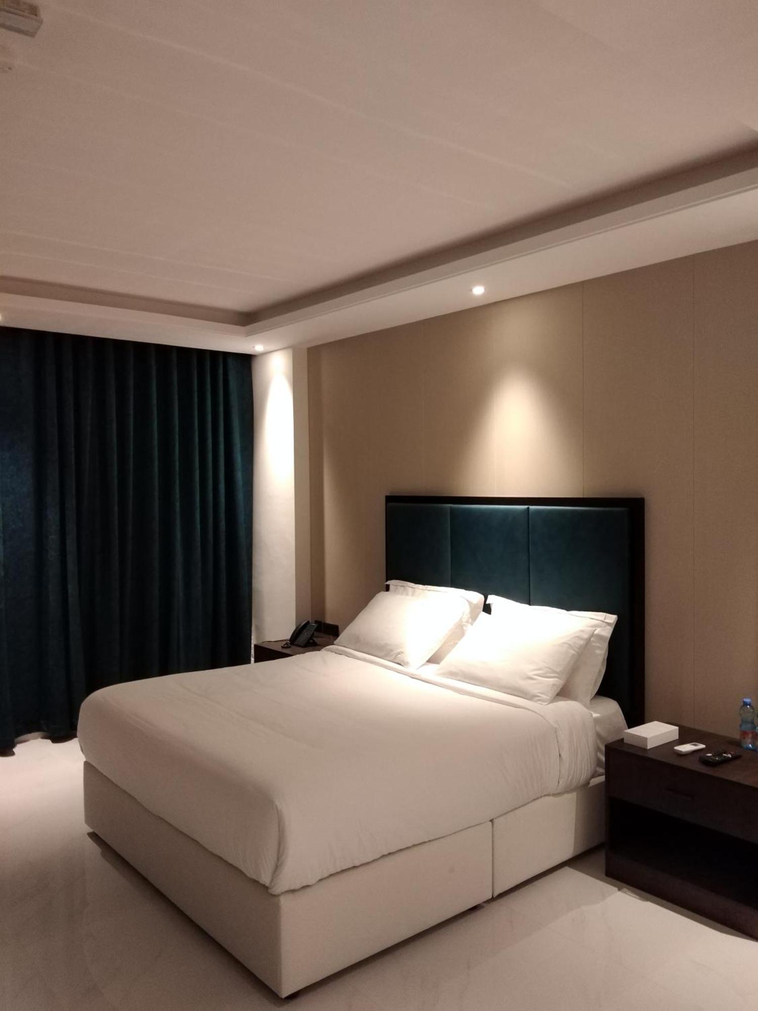 Nebula Hotel 杜科姆 外观 照片
