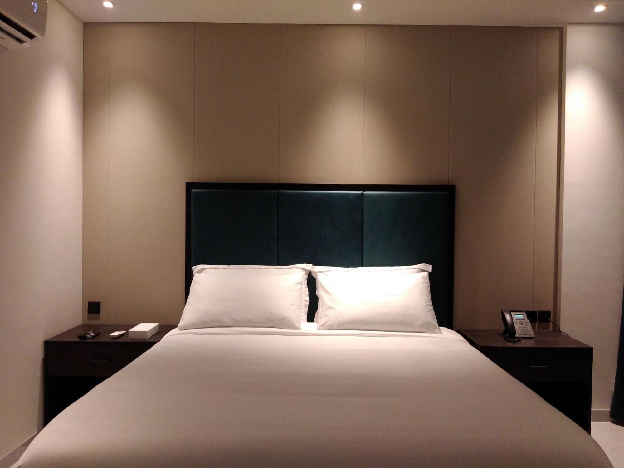 Nebula Hotel 杜科姆 外观 照片