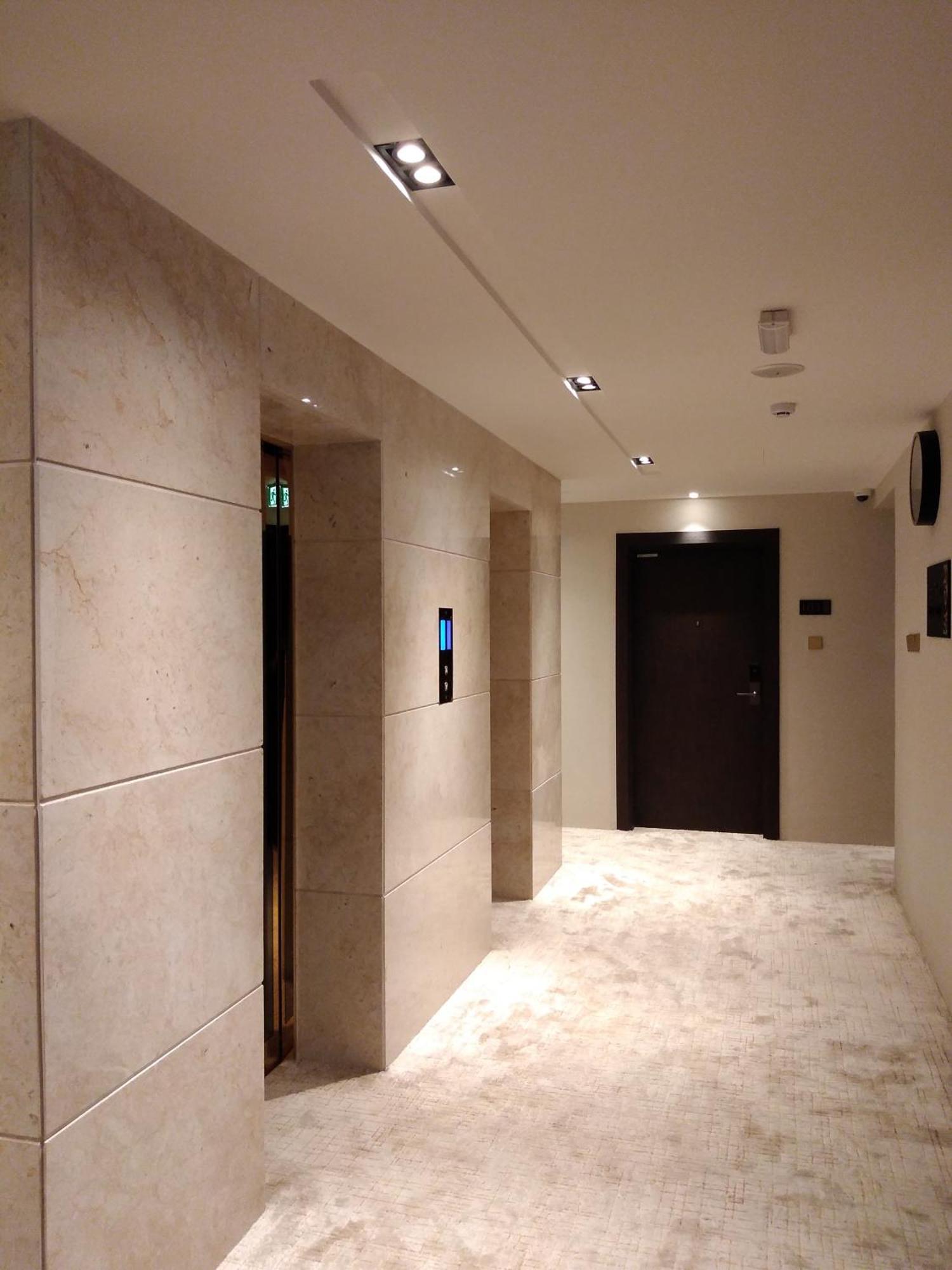 Nebula Hotel 杜科姆 外观 照片