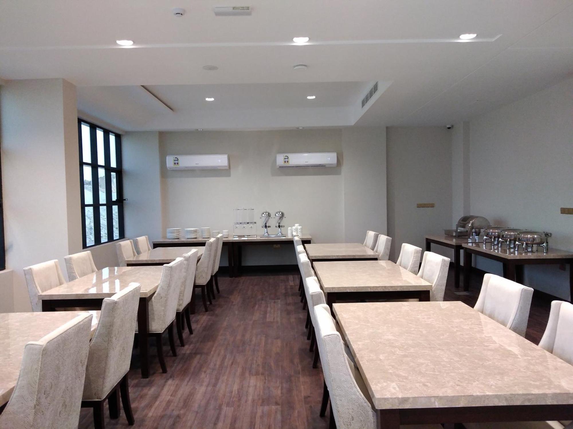 Nebula Hotel 杜科姆 外观 照片